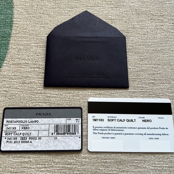 New with box Authentic black quilted Prada leather wallet - Picture 5 of 7